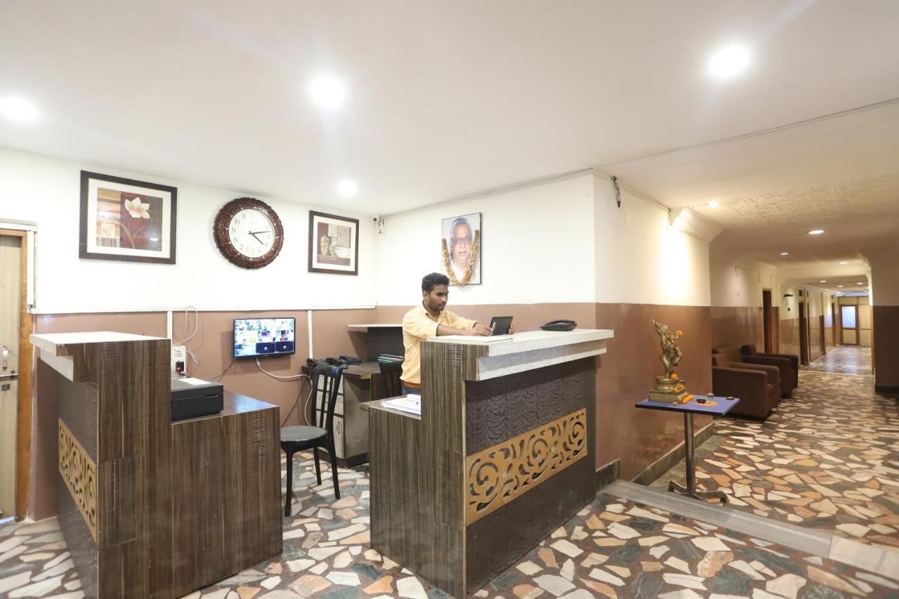 Hotel Deendayal Korba Экстерьер фото