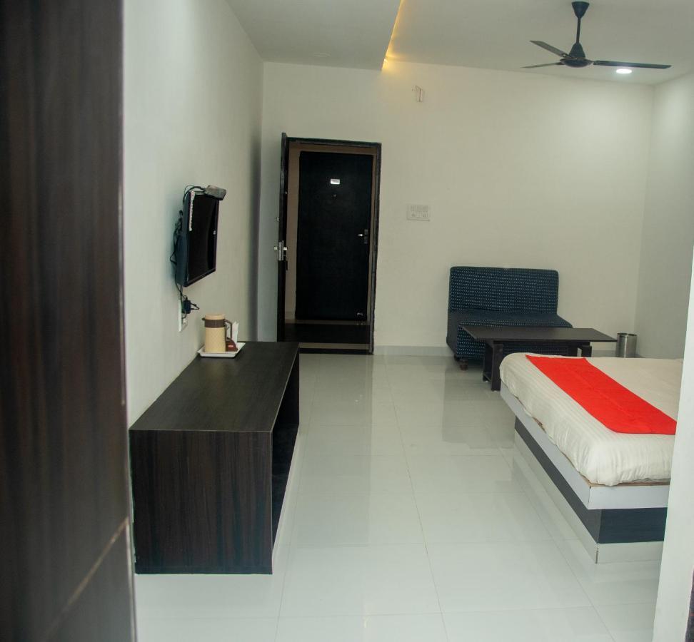 Hotel Deendayal Korba Экстерьер фото